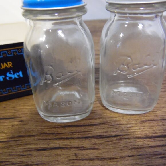 Salt And Pepper shakers--glass with metal lids in the shape of Ball Canning jars - Picture 4 of 7